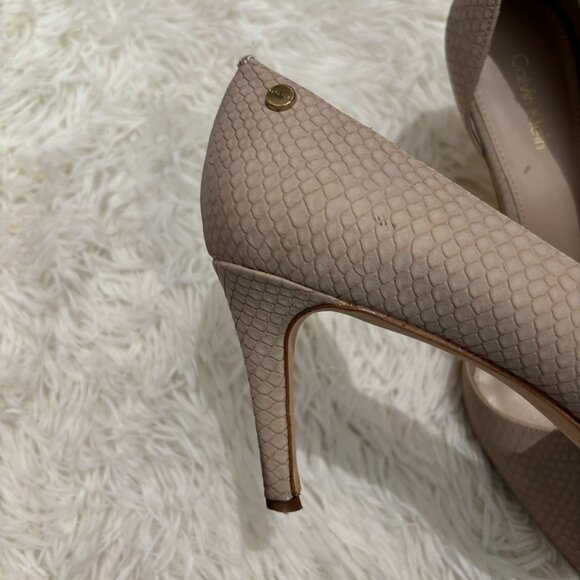 Calvin Klein | Pump | Sz 8 | Color: Bone/Nude - Picture 3 of 4